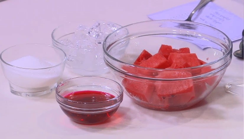 مقادير طريقة عمل سموذي البطيخ المُثلج