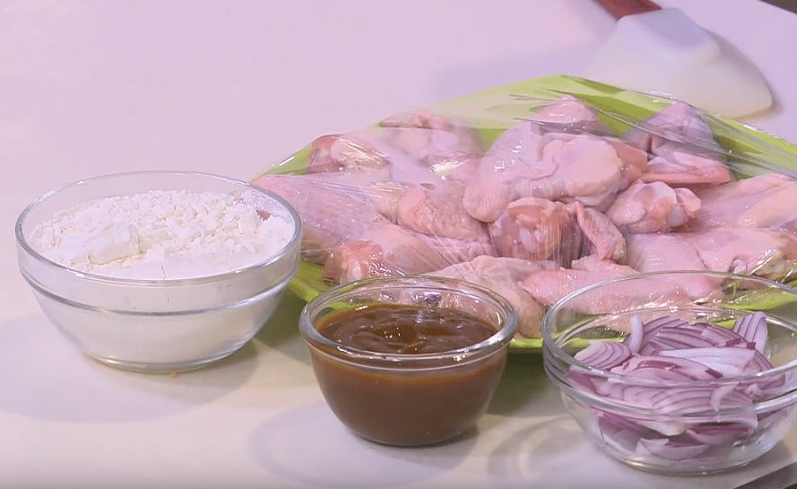 مقادير طريقة عمل أجنحة الدجاج المقرمشة