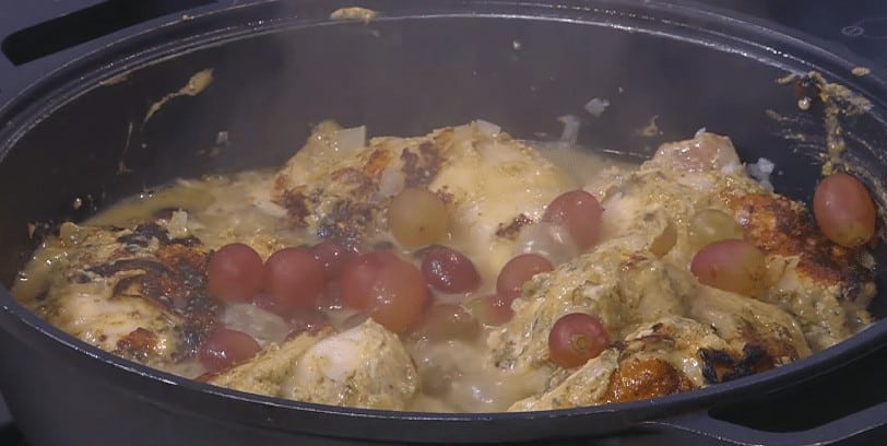 طريقة تحضير دجاج بالمستردة و العنب